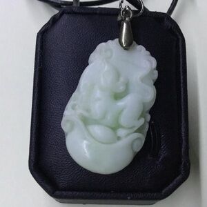 Serene Green Stone Pendant Necklace